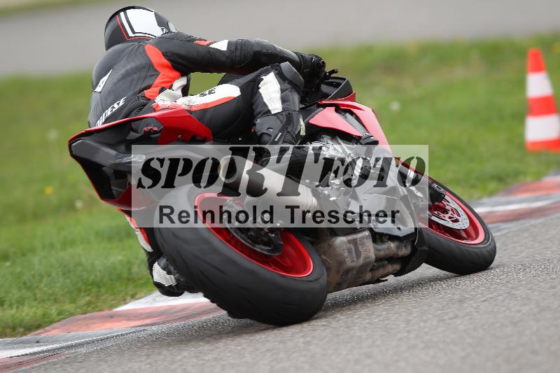 Archiv-2022/69 14.10.2022 Speer Racing ADR/Freies Fahren rot und gelb/701